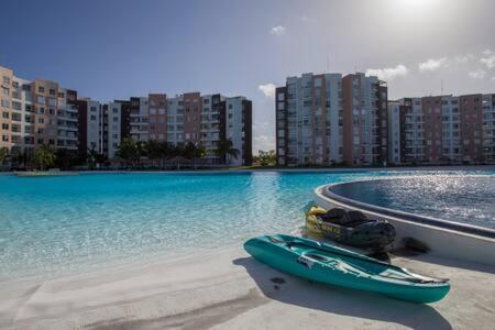 Departamento En Cancun Con 7 Albercas Tipo Playa Y Laguna Dış mekan fotoğraf