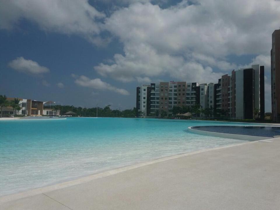 Departamento En Cancun Con 7 Albercas Tipo Playa Y Laguna Dış mekan fotoğraf